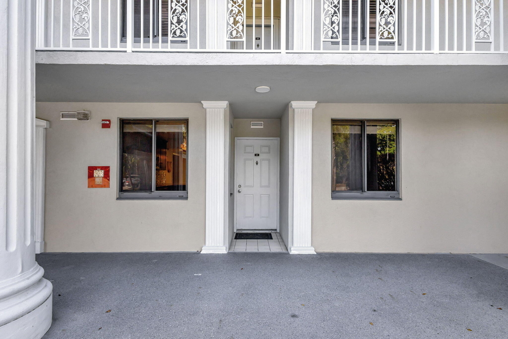 2741 Village Boulevard - Photo 32