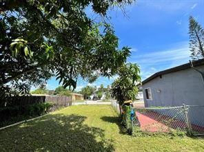 2900 Nw 5th Court - Photo 2
