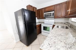 2900 Nw 5th Court - Photo 20