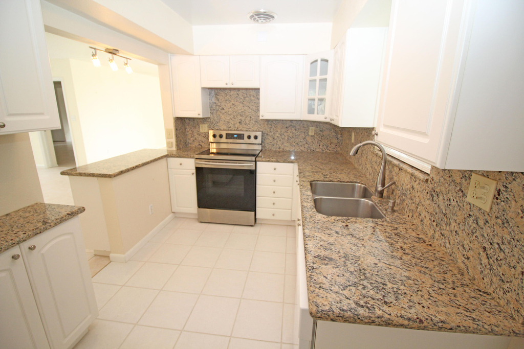 4454 W Tradewinds Avenue W - Photo 7