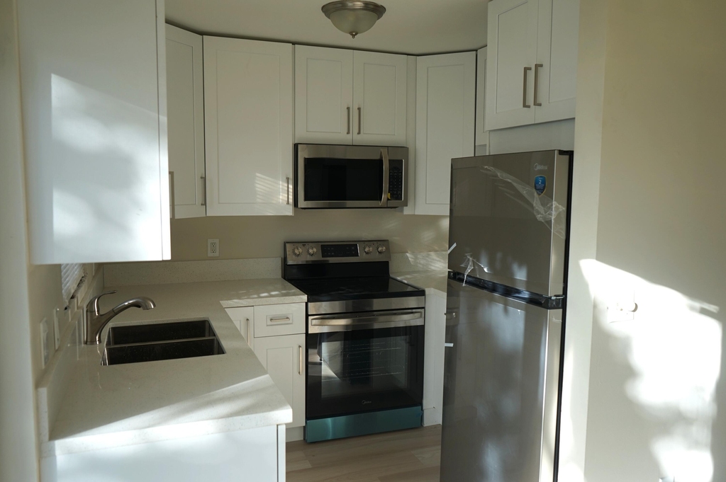 1957 Liberty Street - Photo 1