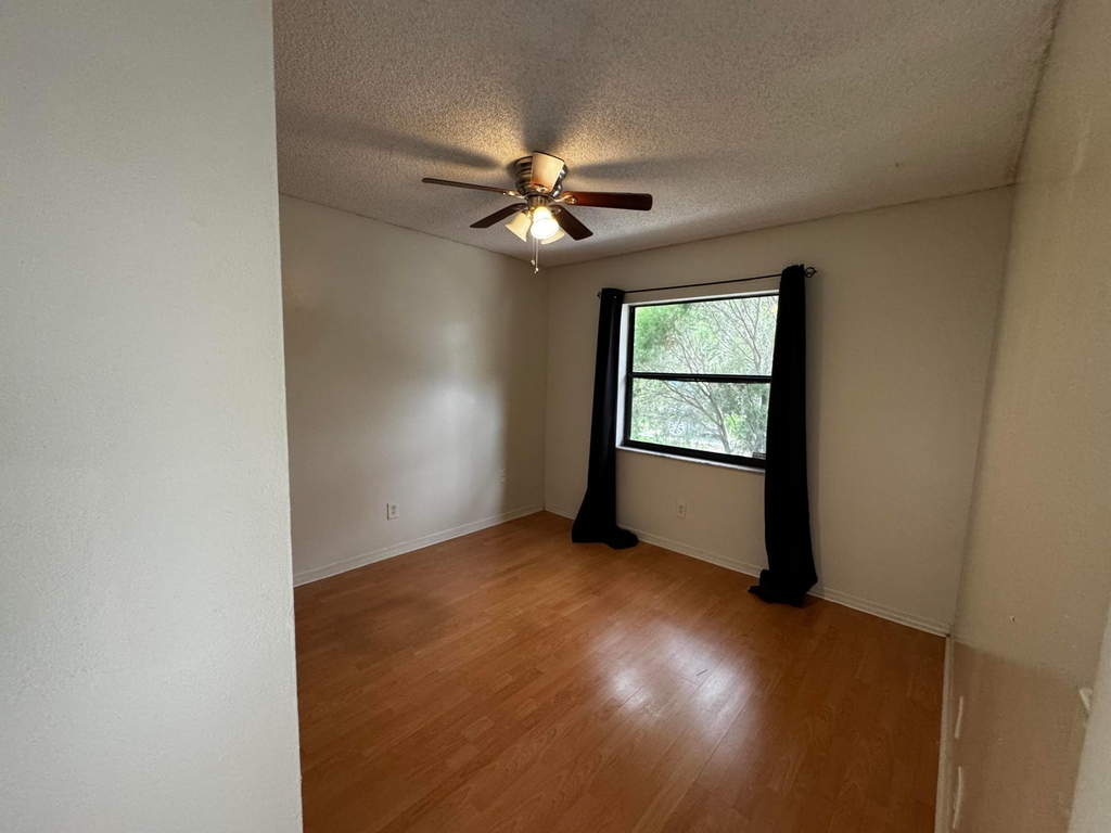 3831 Sw 69th Avenue - Photo 3