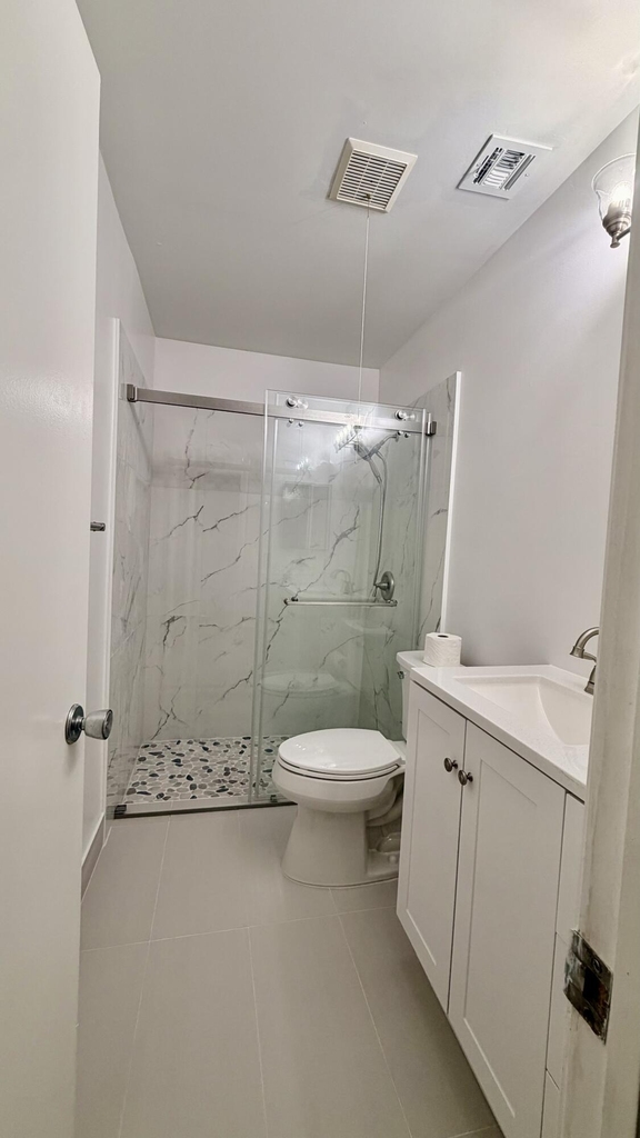 9121 E Highland Pines Drive - Photo 2