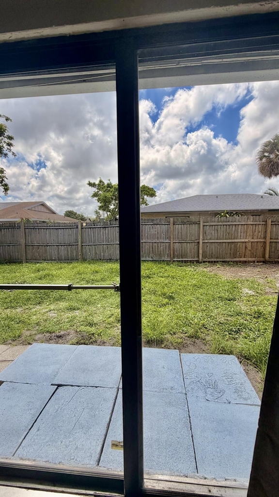 9121 E Highland Pines Drive - Photo 10