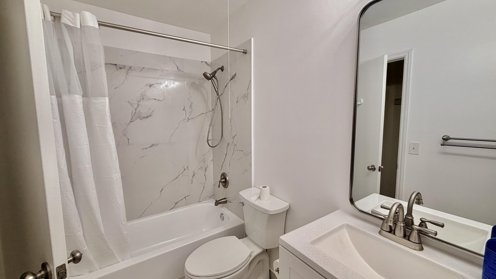 9121 E Highland Pines Drive - Photo 3