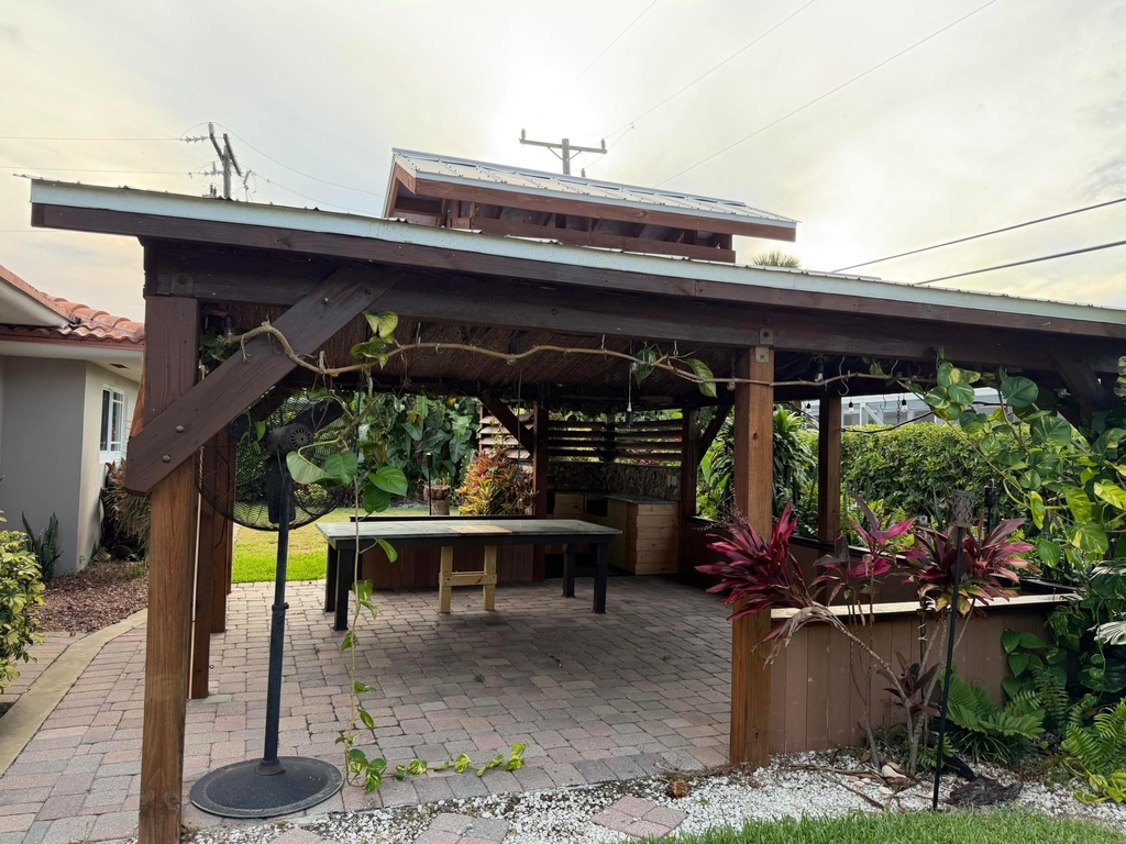 1140 Morse Boulevard - Photo 2