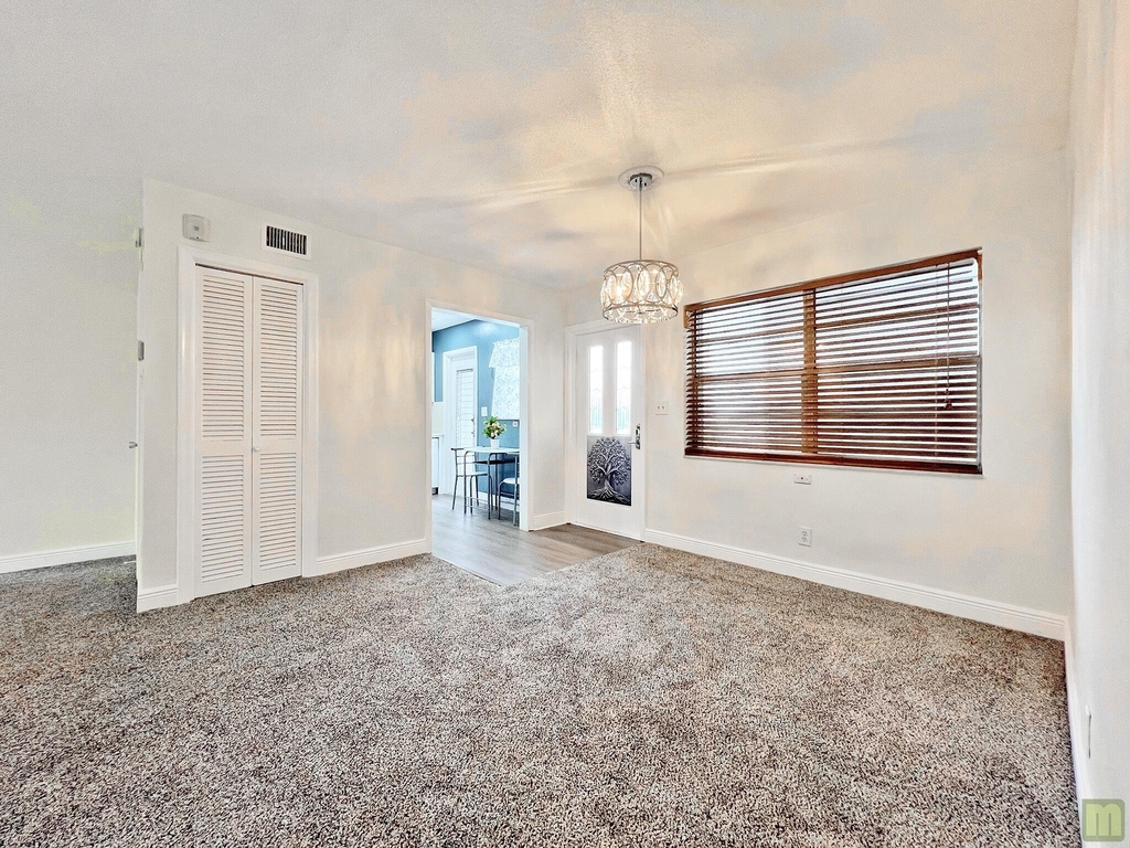 1490 Nw 43rd Avenue - Photo 5