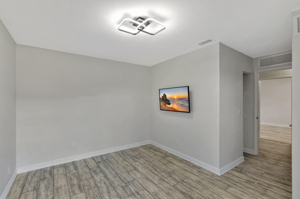 3530 E Gardens East Drive E - Photo 27