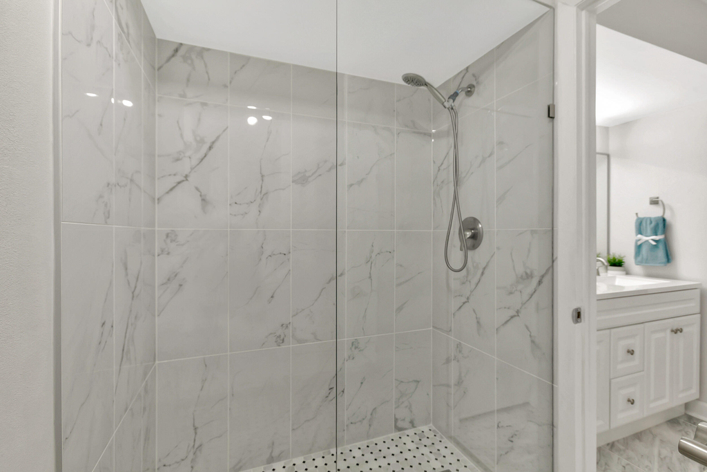 3530 E Gardens East Drive E - Photo 35