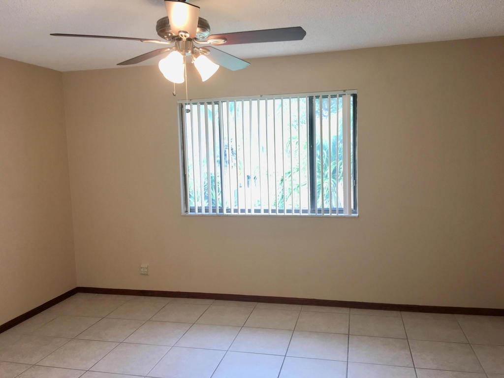 139 Sparrow Drive - Photo 17