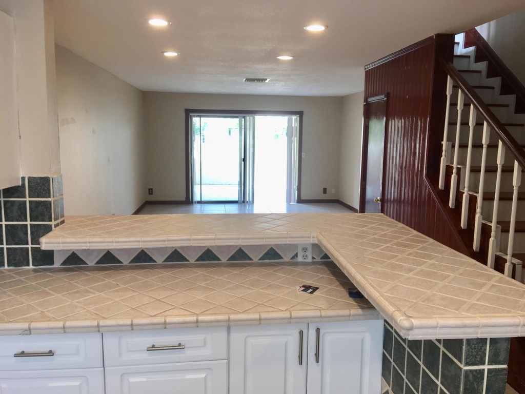 139 Sparrow Drive - Photo 6