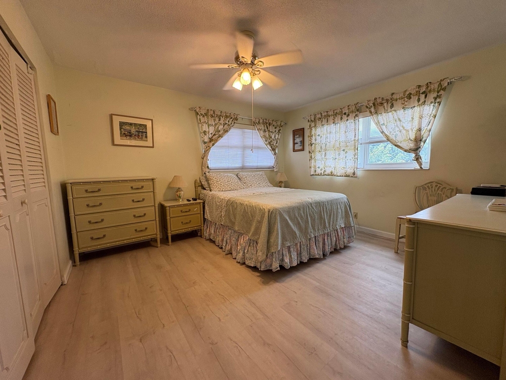 108 Ne 20th Avenue Ne - Photo 10