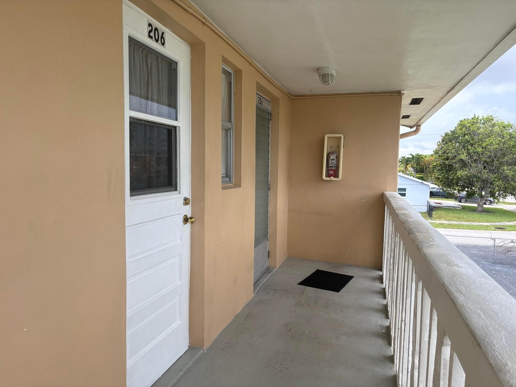 108 Ne 20th Avenue Ne - Photo 27