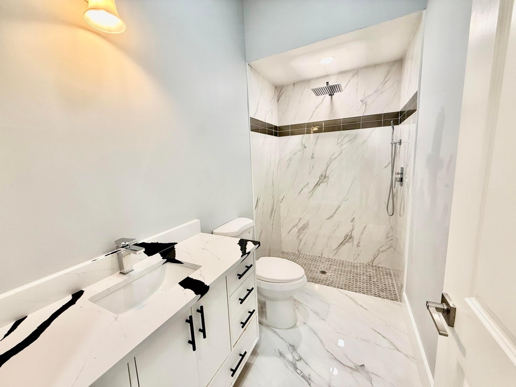 660 Ne Moss Rose Place - Photo 14
