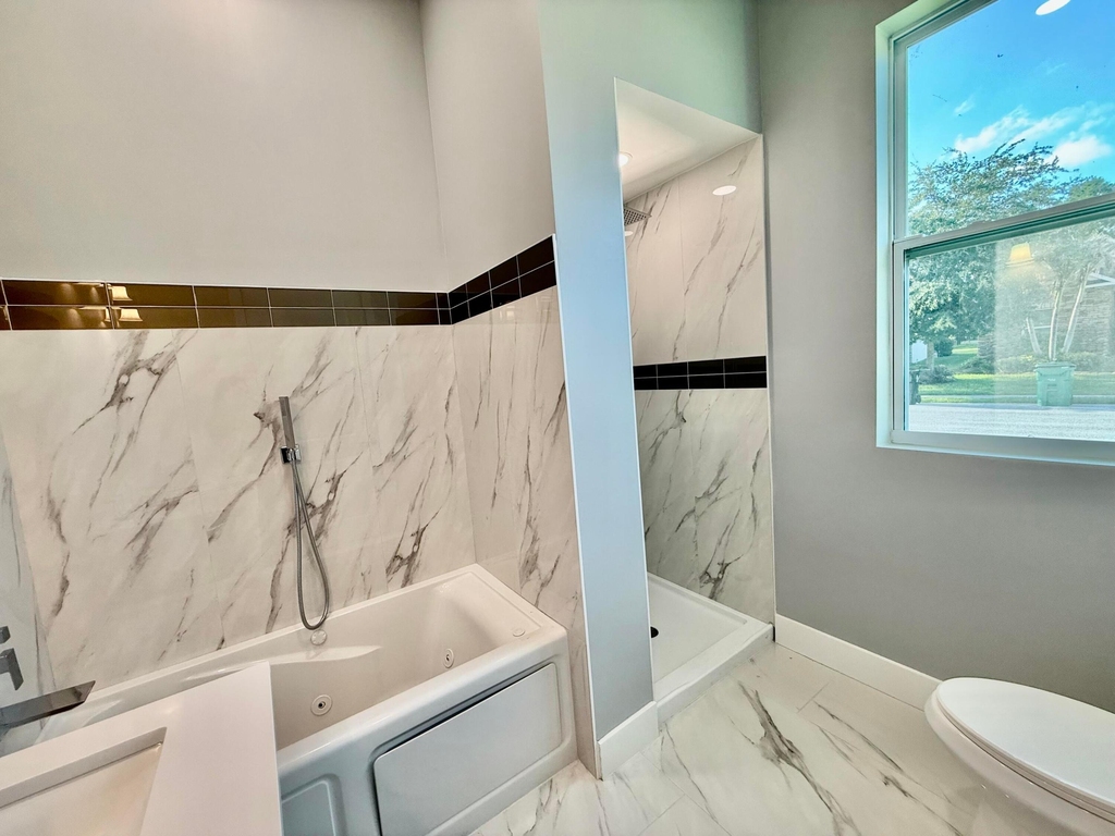660 Ne Moss Rose Place - Photo 10