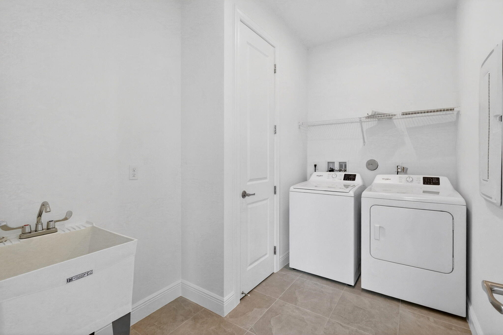 7932 Sw Ann Street - Photo 19