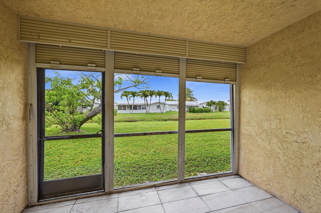 2181 Woolbright Road - Photo 18