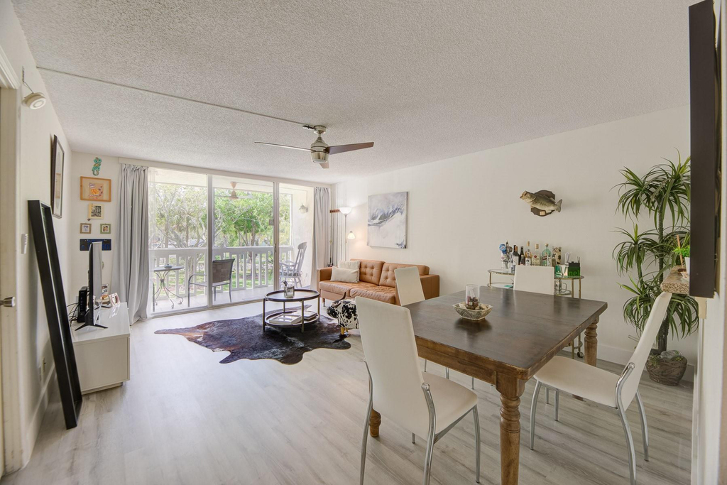 7081 Environ Boulevard - Photo 4