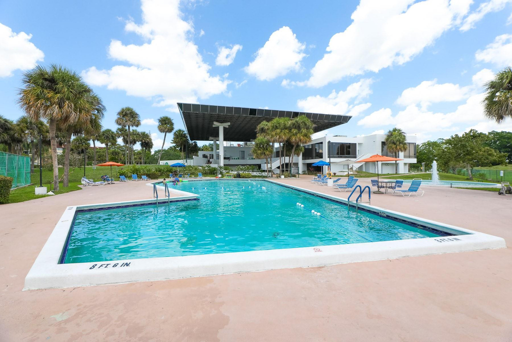 7081 Environ Boulevard - Photo 36