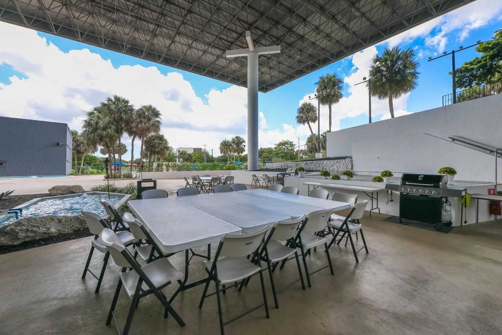 7081 Environ Boulevard - Photo 45