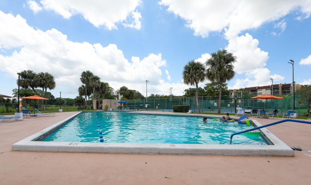 7081 Environ Boulevard - Photo 35
