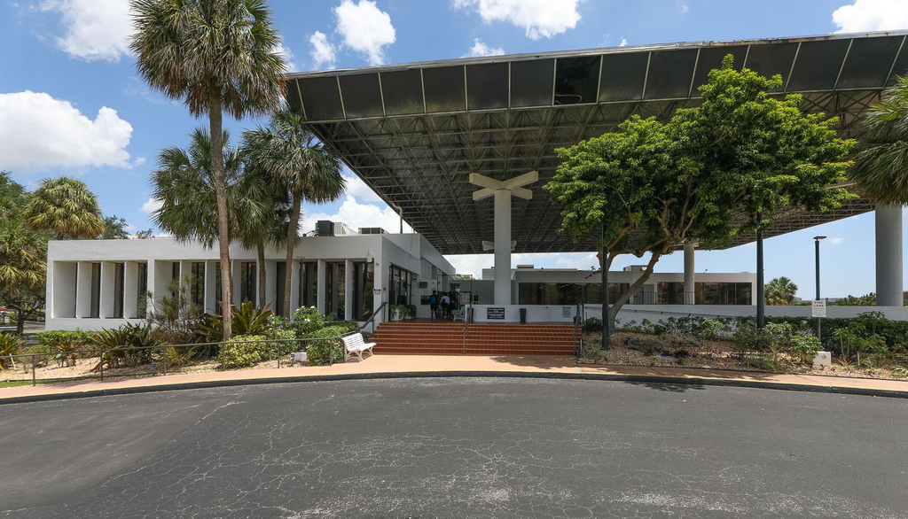 7081 Environ Boulevard - Photo 34