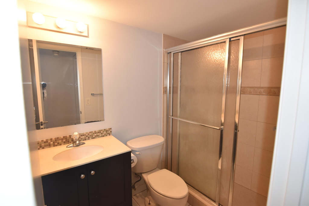 21895 Lake Forest Circle - Photo 9