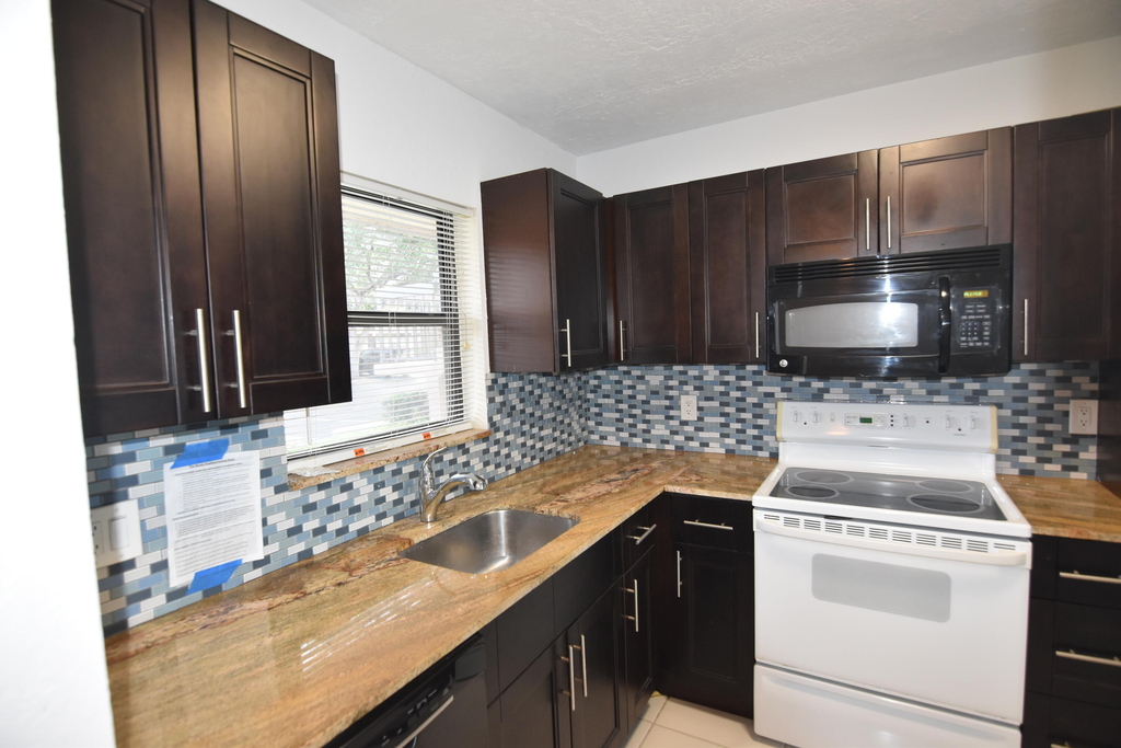 21895 Lake Forest Circle - Photo 1
