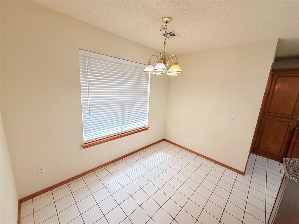 8812 Nw 85th Place - Photo 4