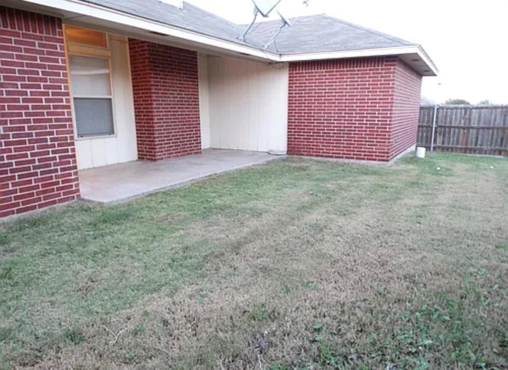 8812 Nw 85th Place - Photo 17