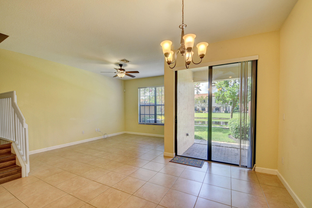 10385 Wellington Parc Drive - Photo 10