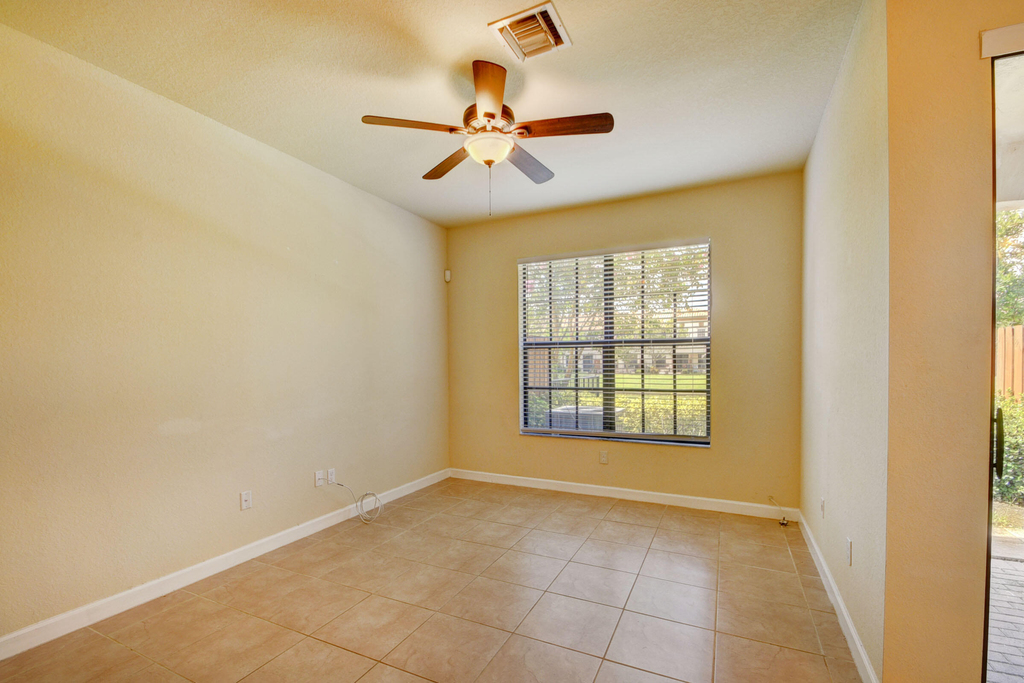 10385 Wellington Parc Drive - Photo 17
