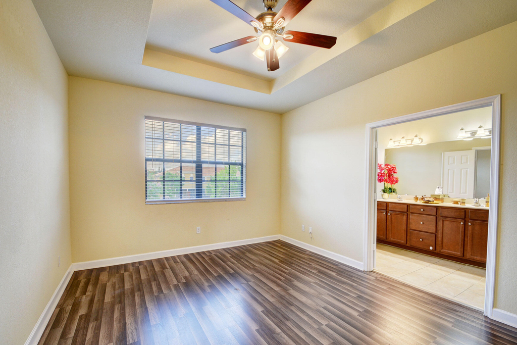 10385 Wellington Parc Drive - Photo 20
