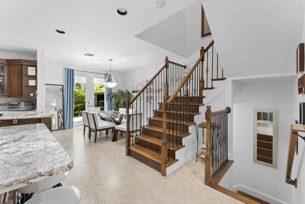 129 Spruce Street - Photo 9