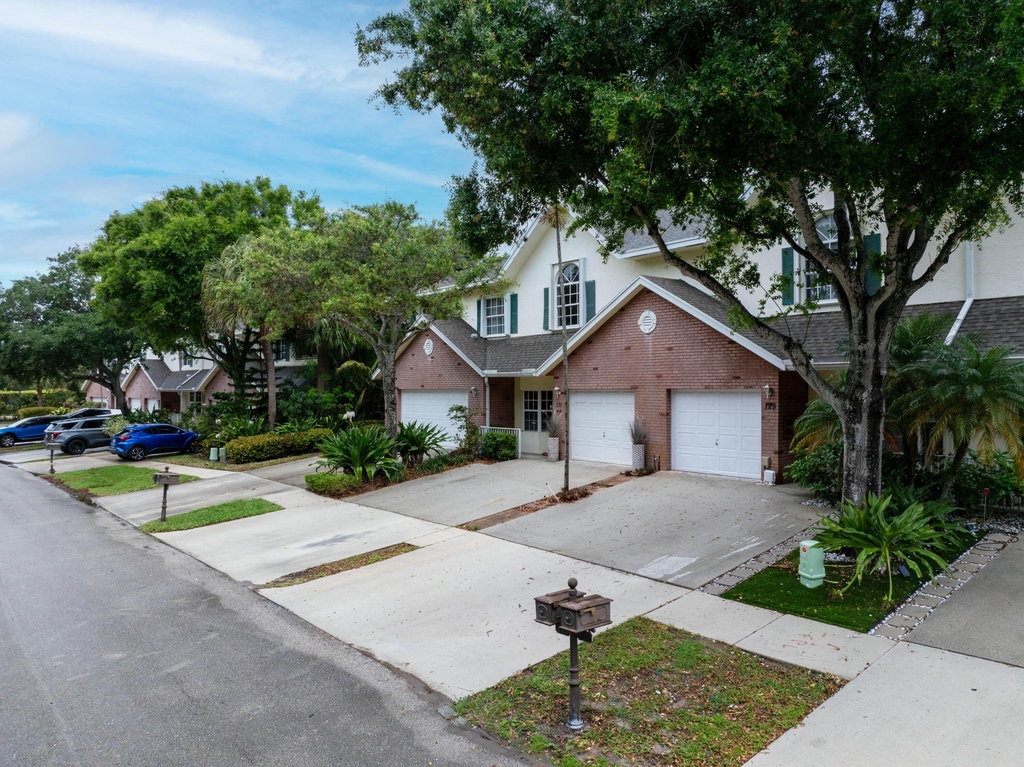129 Spruce Street - Photo 14