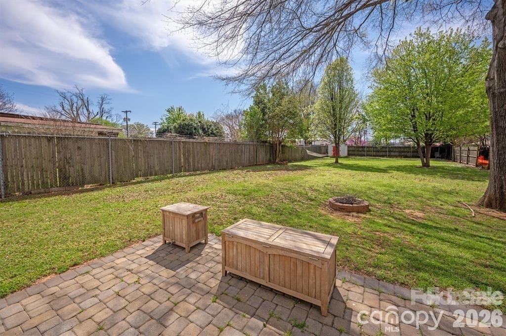 307 E Peterson Drive - Photo 15