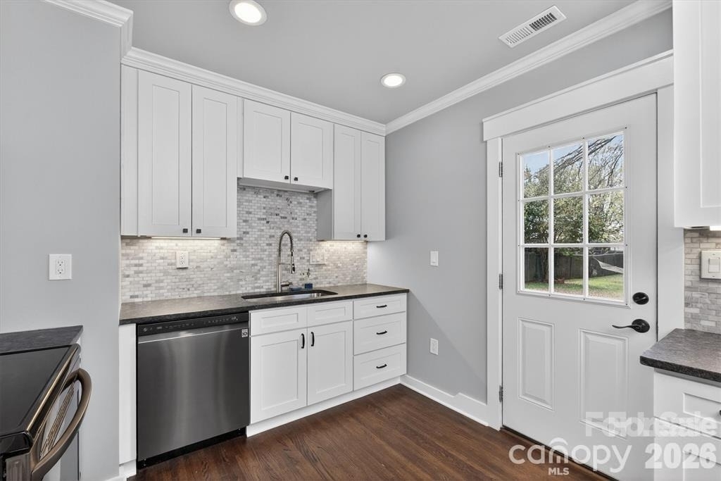 307 E Peterson Drive - Photo 6