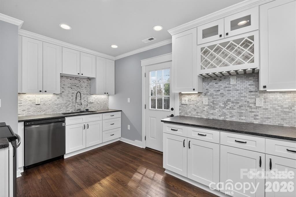 307 E Peterson Drive - Photo 3