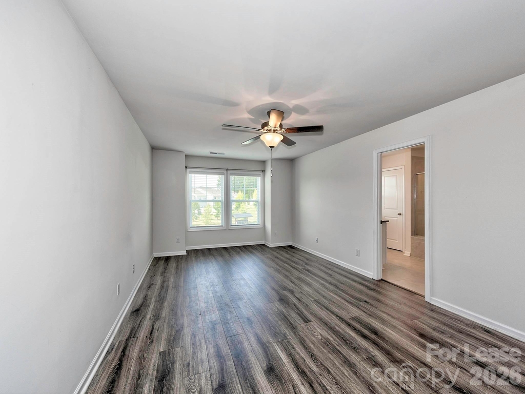 915 Emma Kate Court - Photo 14