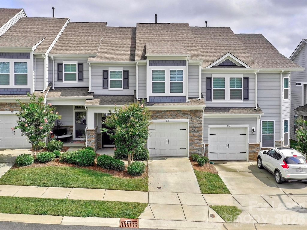915 Emma Kate Court - Photo 32