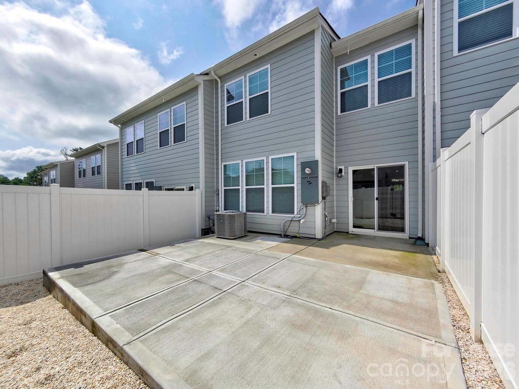 915 Emma Kate Court - Photo 29