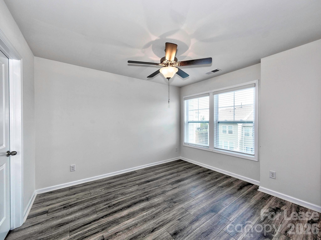 915 Emma Kate Court - Photo 25