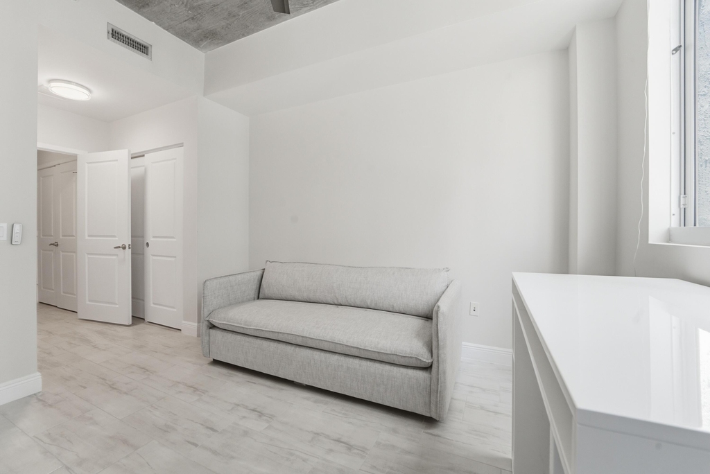 300 S Australian Avenue - Photo 21