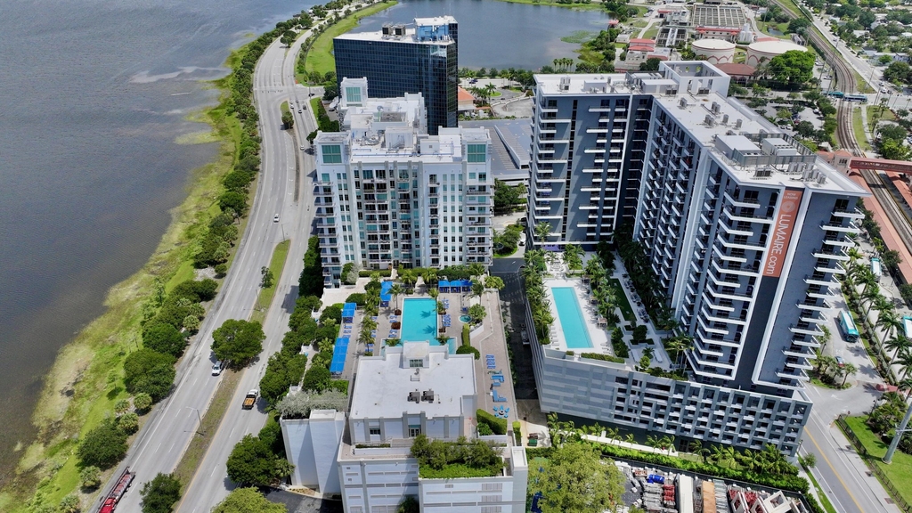 300 S Australian Avenue - Photo 62