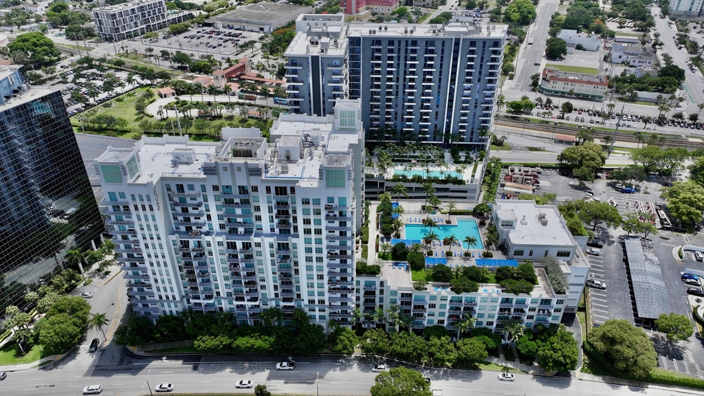 300 S Australian Avenue - Photo 0