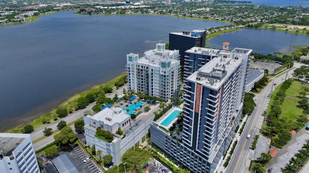 300 S Australian Avenue - Photo 61