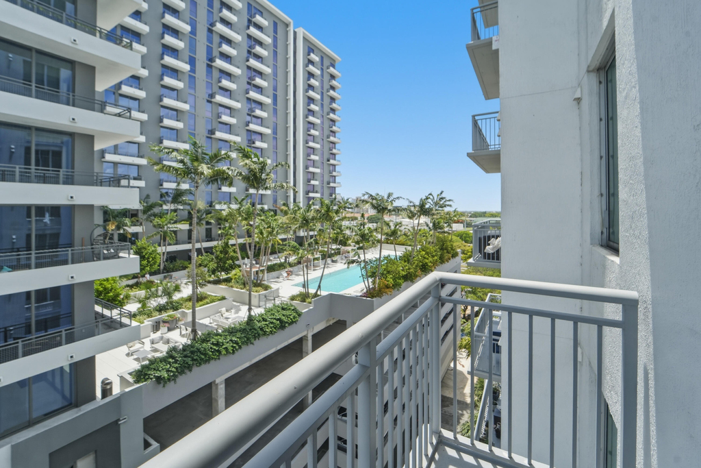 300 S Australian Avenue - Photo 26