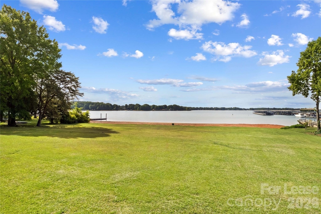 182 Commodore Loop - Photo 31