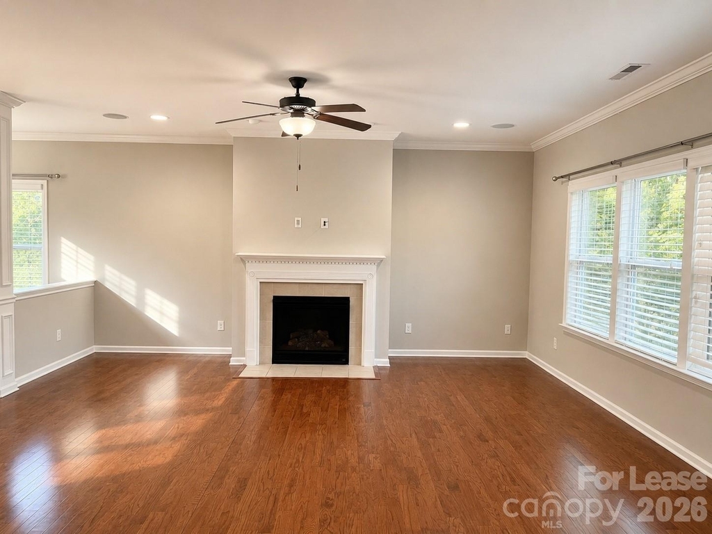 2025 Fuschia Court - Photo 3