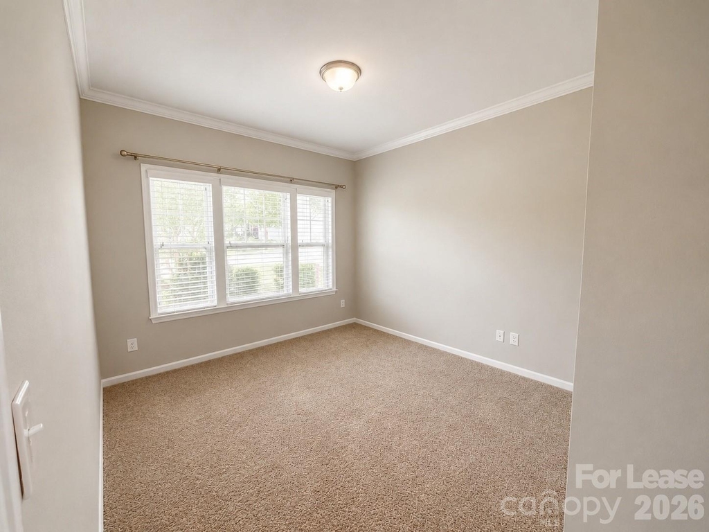 2025 Fuschia Court - Photo 7